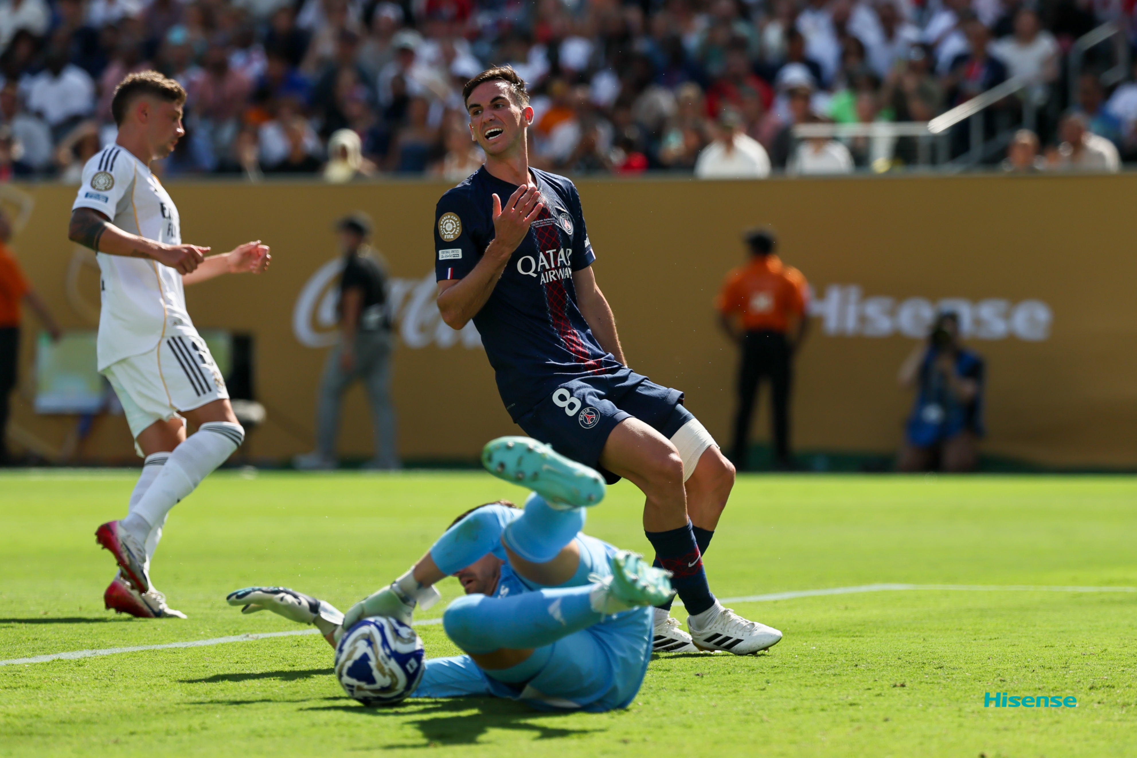 开云体育下载-关于皇家马德里训练开放日，清晨造点机会引欢呼，意甲在即，数据趋势出现新变化的信息-开云体育下载